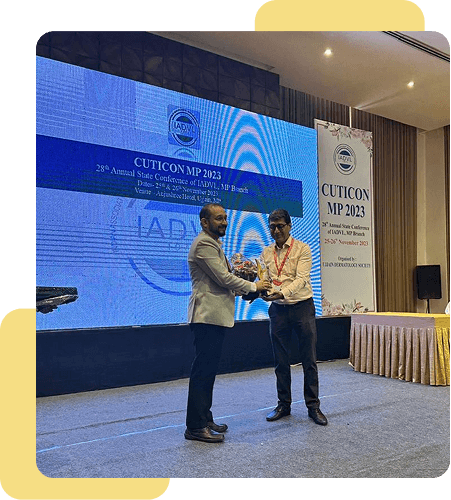 Dr. Raunak Shinde presenting